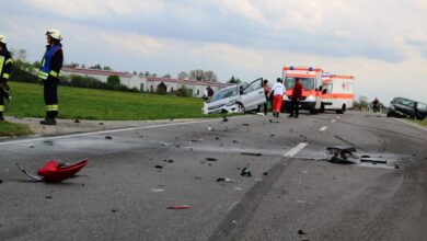 Ein schwerer Motorradunfall, auf der Umgehungsstraße Jettingen, forderte am Nachmittag insgesamt sieben, teils schwer Verletzte.