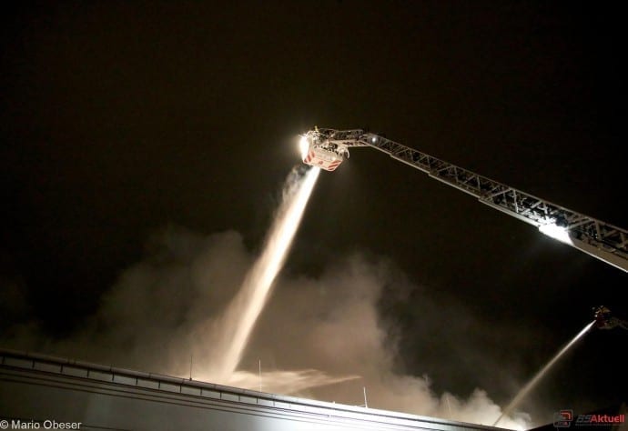 Vöhringen, Brand Vöhringen, Feuerwehr Vöhringen, Großbrand Wieland Vöhringen, Bsaktuell, Nachrichten