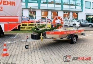 Feuerwehr Günzburg Hochwasserschubboot