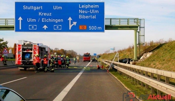 ToedlicherVerkehrsunfallaufderAutobahnbeiLeipheim.