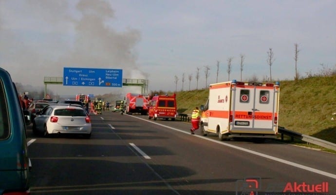 ToedlicherVerkehrsunfallaufderAutobahnbeiLeipheim.