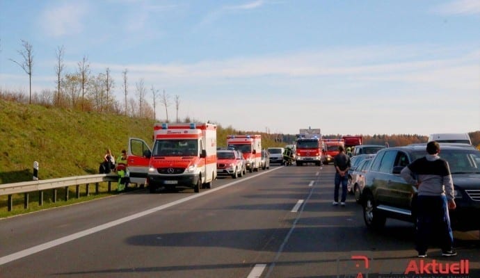 ToedlicherVerkehrsunfallaufderAutobahnbeiLeipheim.