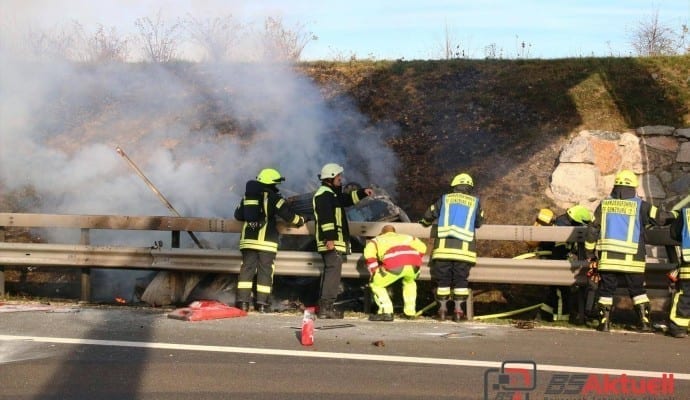ToedlicherVerkehrsunfallaufderAutobahnbeiLeipheim.