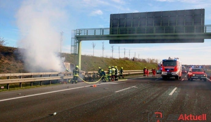 ToedlicherVerkehrsunfallaufderAutobahnbeiLeipheim.