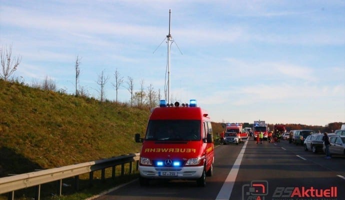 ToedlicherVerkehrsunfallaufderAutobahnbeiLeipheim.