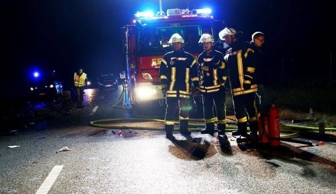 AuffahrunfallaufderBbeiNeu UlmmitmehrerenFahrzeugen