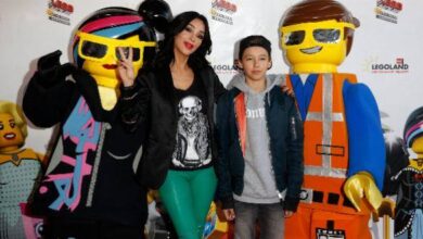 VeronaPoothundSohnSanDiegobegeistertvon„TheLEGO®Movie™DEinneuesAbenteuer“