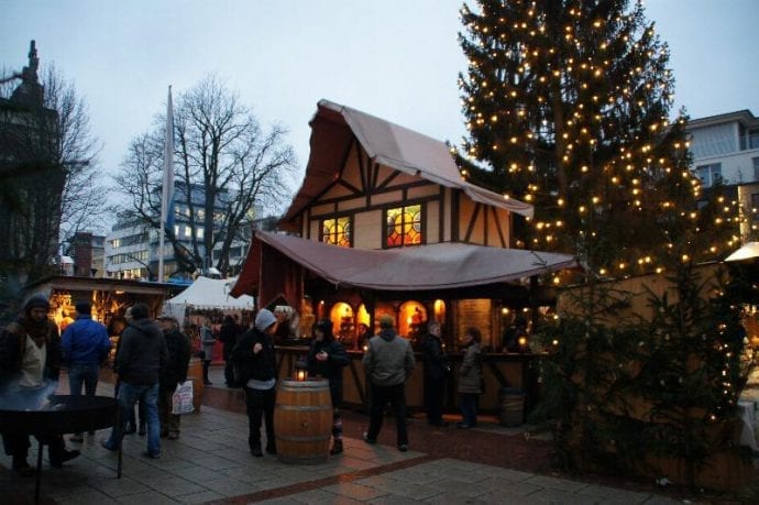 weihnachtsmarkt-rathausplatz-neu-ulm-2014-stadt-neu-ulm-1