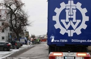 Brand Lauingen Asylbewerberunterkunft Feuerwehr und THW