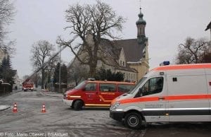 Brand Lauingen Asylbewerberunterkunft Feuerwehr und THW