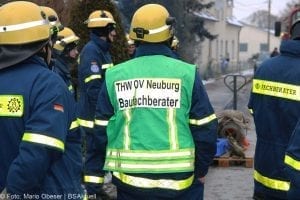 Brand Lauingen Asylbewerberunterkunft Feuerwehr und THW