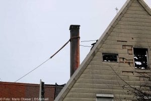 Brand Lauingen Asylbewerberunterkunft Feuerwehr und THW
