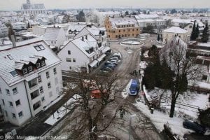 Brand Lauingen Asylbewerberunterkunft Feuerwehr und THW