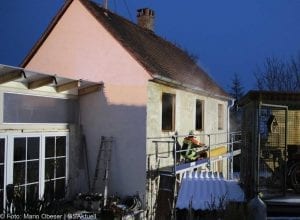 Zimmerbrand in Unterelchingen in einem Gebäude