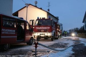 Zimmerbrand in Unterelchingen in einem Gebäude