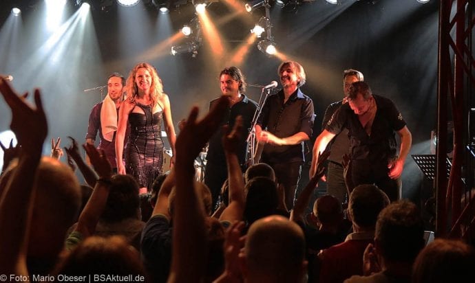 Konzert Ana Popovic und Band im UlmerZelt 2017