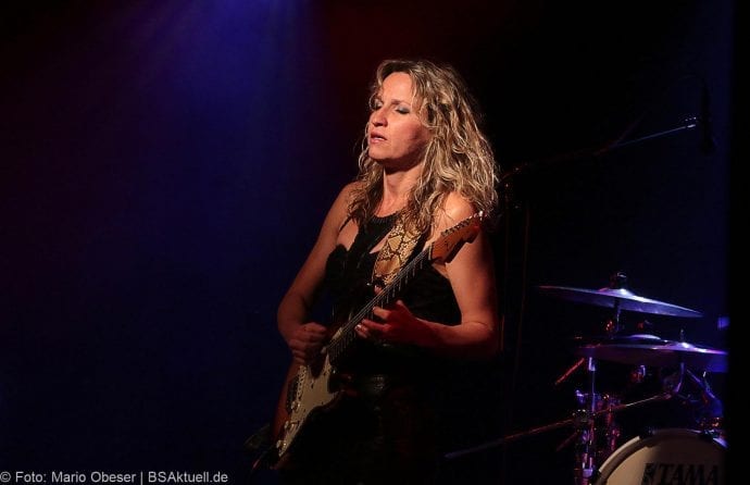 Konzert Ana Popovic und Band im UlmerZelt 2017