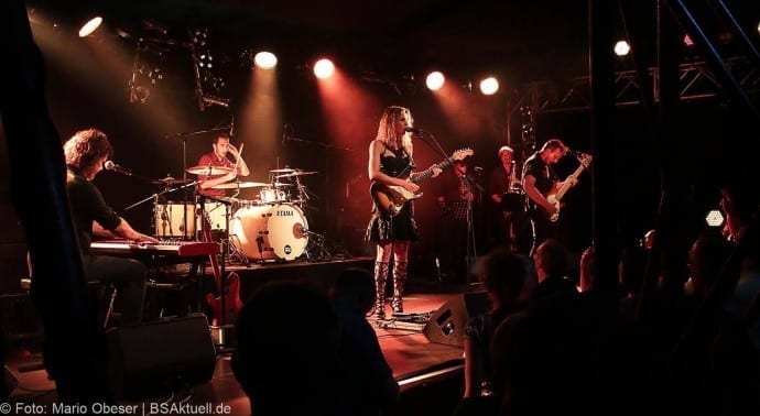 Konzert Ana Popovic und Band im UlmerZelt 2017