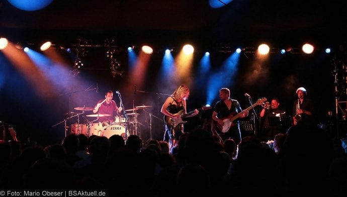 Konzert Ana Popovic und Band im UlmerZelt 2017