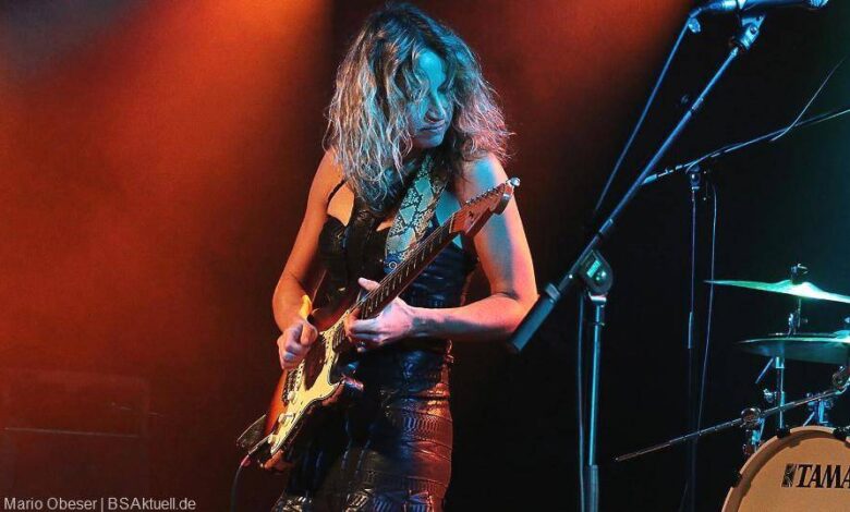 Konzert Ana Popovic und Band im UlmerZelt 2017