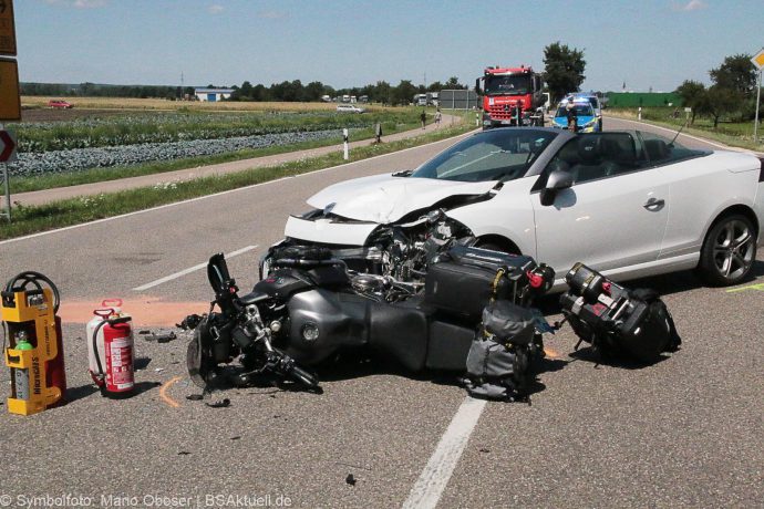 Unfall PKW Motorrad Günzburg-Gundelfingen