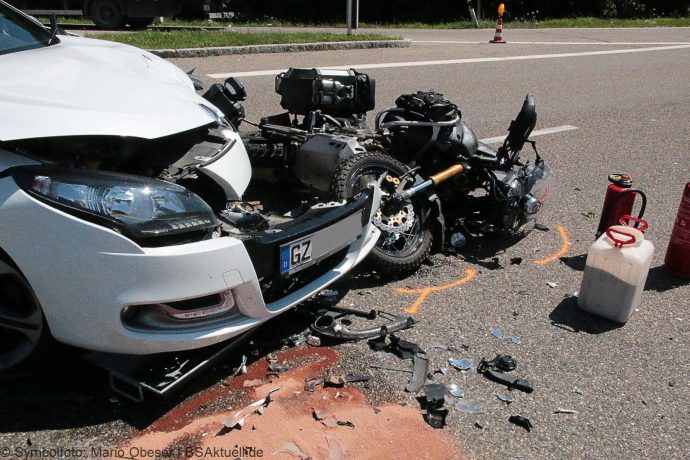 Unfall PKW Motorrad Günzburg-Gundelfingen