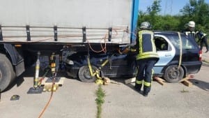 Feuerwehr Guenzburg Fortbildung Schwere Technische Rettung in Abensberg