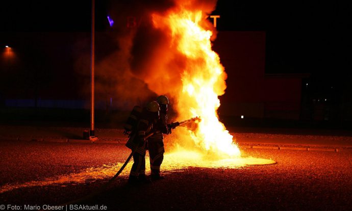 Einsatzübung PERI Günzburg 12102017 53