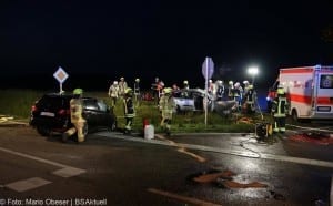 Kreis Günzburg - schwerer Verkehrsunfall B16 bei Ellzee