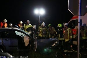 Kreis Günzburg - schwerer Verkehrsunfall B16 bei Ellzee
