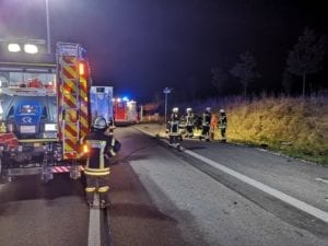 Autobahn 8 Sattelzug kracht in Unfallstelle bei Leipheim 4