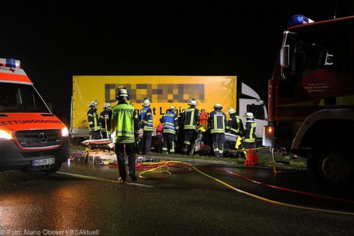 Unfall B10 Nersingen-Neu-Ulm 26112019 27