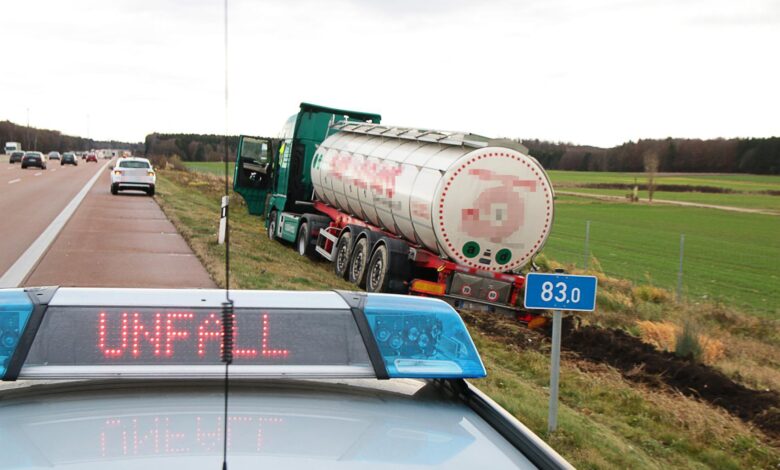 A8 Burgau Zusmarshausen Lkw von Fahrbahn abgekommen 07122019 5