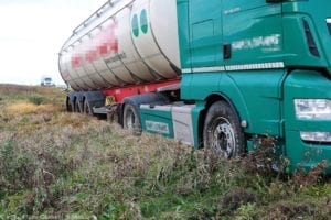 A8 Burgau Zusmarshausen Lkw von Fahrbahn abgekommen 07122019 8