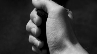 Faust Hand