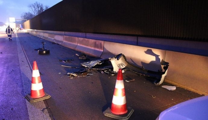 Schwerer Verkehrsunfall A8 bei Neusäß Augsburg am 06.12.2019