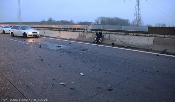 Schwerer Verkehrsunfall A8 bei Neusäß Augsburg am 06.12.2019