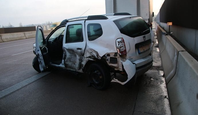 Schwerer Verkehrsunfall A8 bei Neusäß Augsburg am 06.12.2019