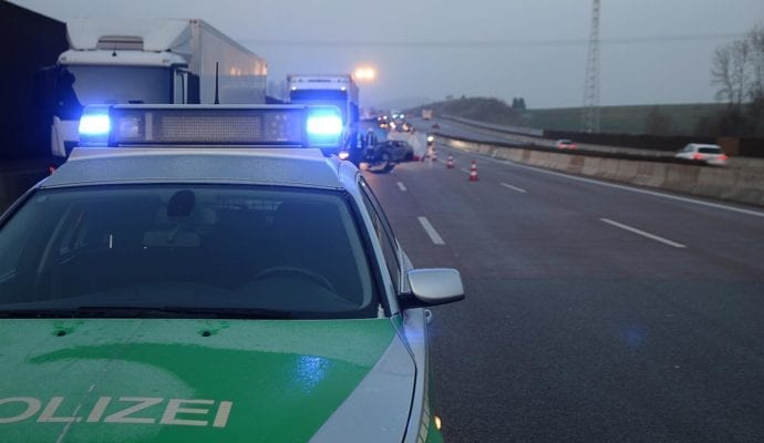Schwerer Verkehrsunfall A8 bei Neusäß Augsburg am 06.12.2019