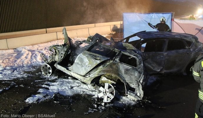 Schwerer Verkehrsunfall A8 bei Neusäß Augsburg am 06.12.2019