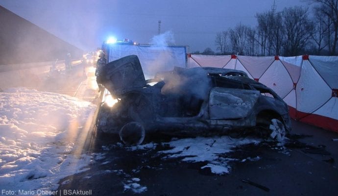 Schwerer Verkehrsunfall A8 bei Neusäß Augsburg am 06.12.2019