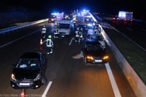 Unfall A8 Zusmarshausen-Adelsried 13122019 12