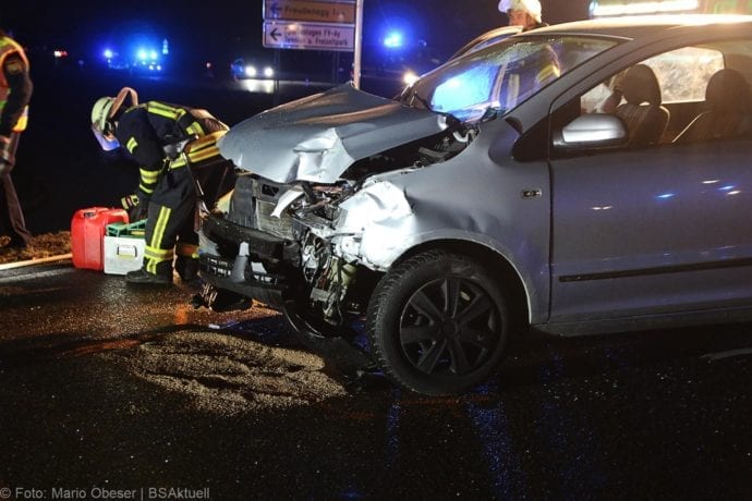 Unfall Bus-Pkw Senden Gerlenhofen 28122019 1