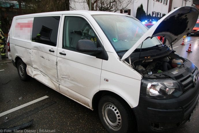 Unfall Guenzburg Sedanstrasse 12122019 18