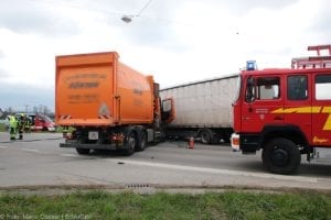 Unfall Münsterhausen St2025 Unflal Lkws 02122019 7
