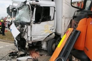 Unfall Münsterhausen St2025 Unflal Lkws 02122019 9