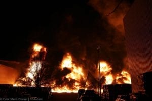 Millionenschaden Brand Lagerhalle Lauingen