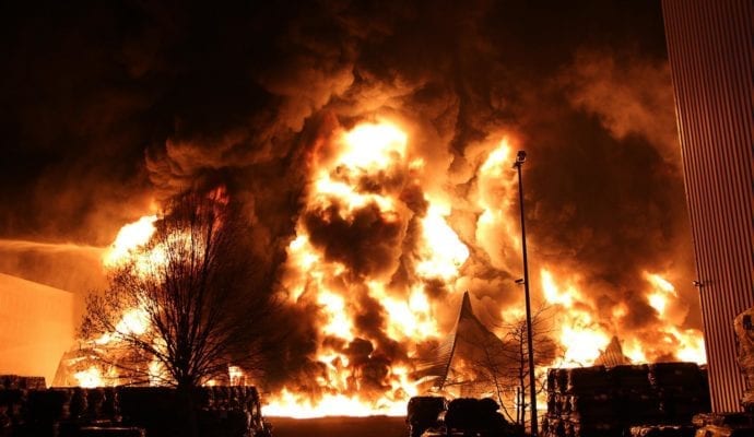 Millionenschaden Brand Lagerhalle Lauingen