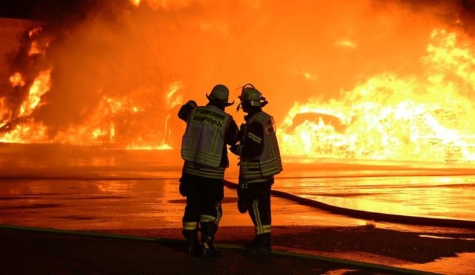 Millionenschaden Brand Lagerhalle Lauingen