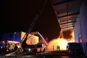 Millionenschaden Brand Lagerhalle Lauingen